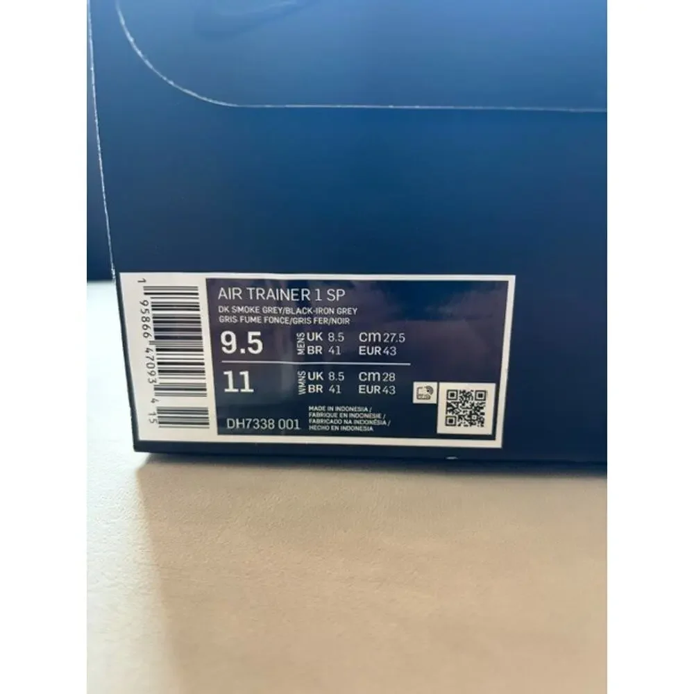 Excellent, Barely Worn Nike Air Trainer 1 SP Dark Smoke Grey Size 9.5 (0002)